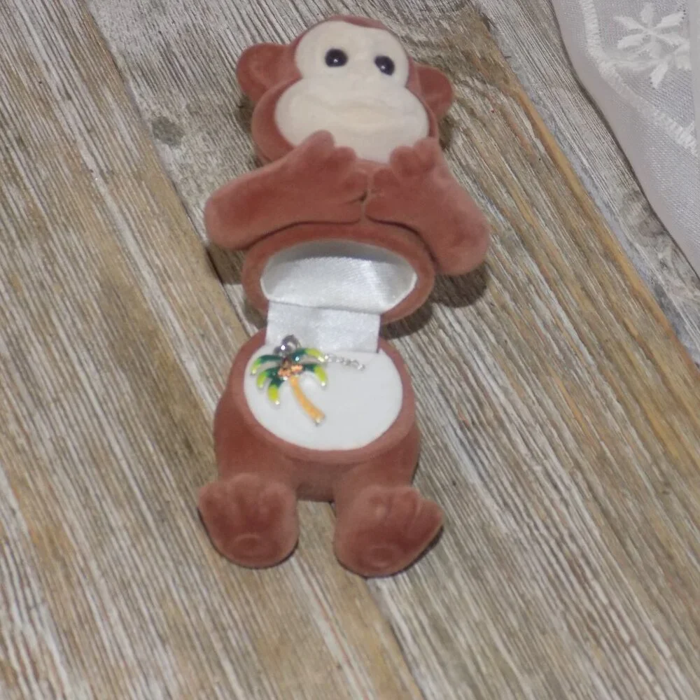Necklace PALM TREE for little girl in Monkey Box *